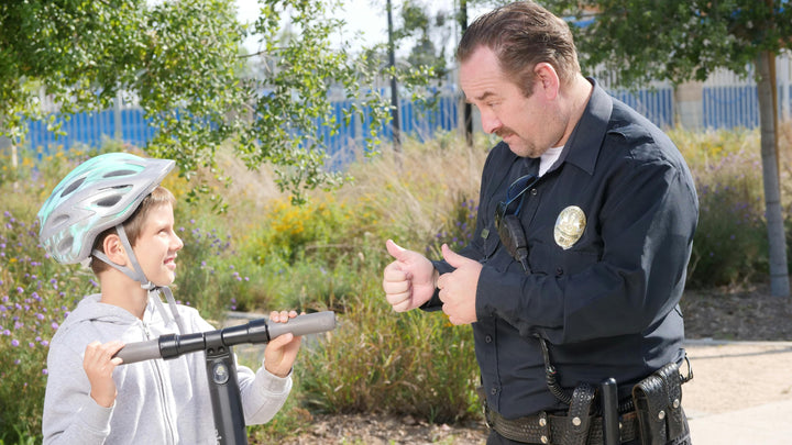 Législation : ce qu’il faut savoir pour rouler légalement en France et en Belgique. - Trot'Nation