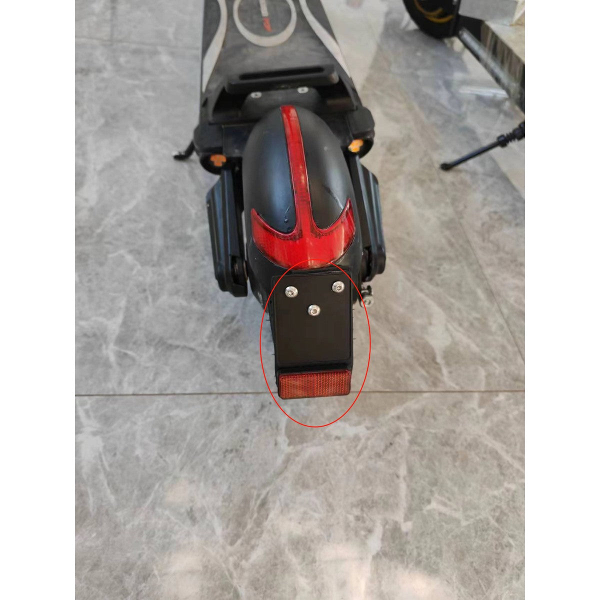 Set support plaque et réflecteurs DGT Espagne – Dualtron Pop