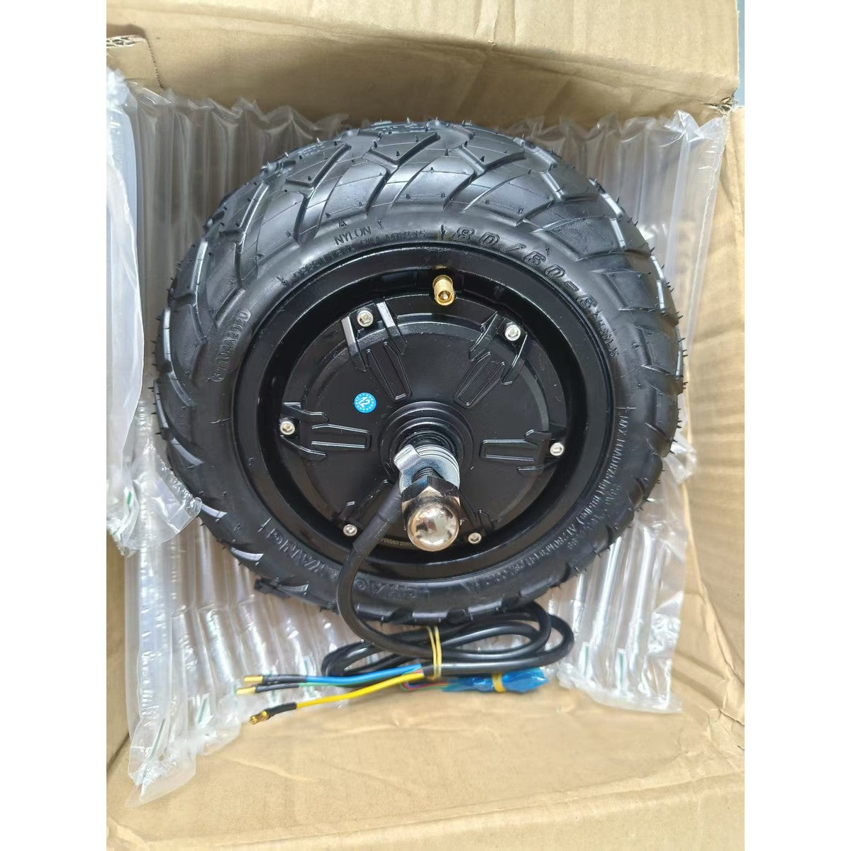 Roue complète avant (pneu + moteur) – Langfeite Roadster, Cayman S